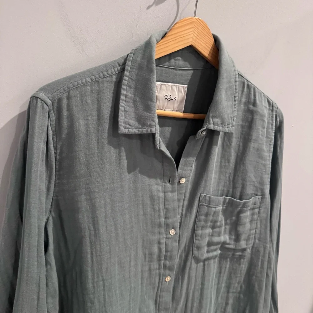 Rails Ellis Cotton Gauze Button Up Shirt in Aloe, Size S - Picture 6 of 13